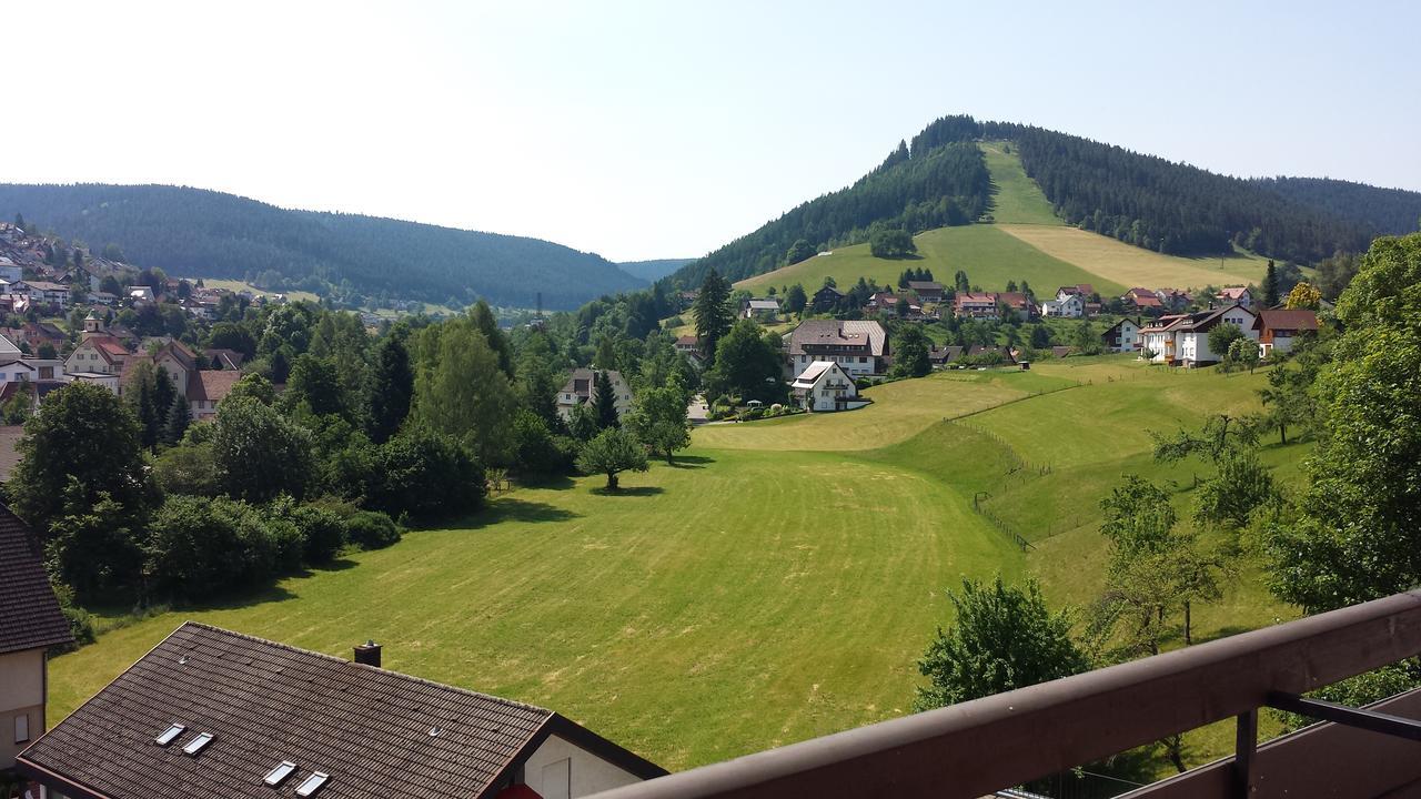 Panoramahotel Berghof Байрсброн Экстерьер фото